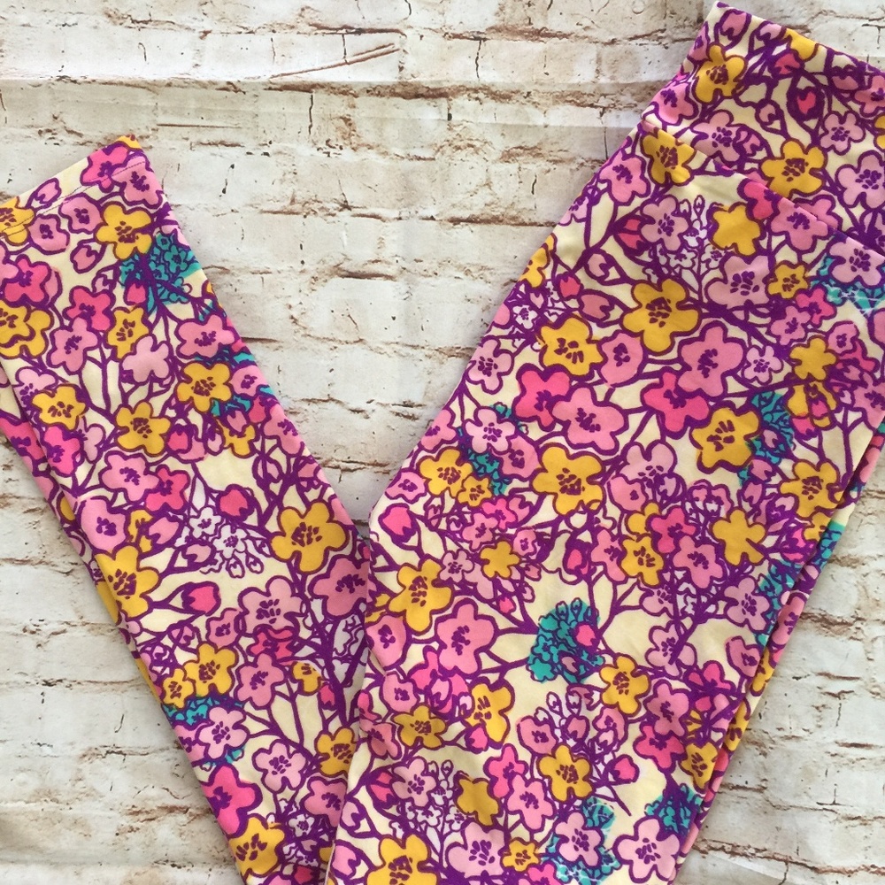 ❤️Lularoe Leggings ~ size OS